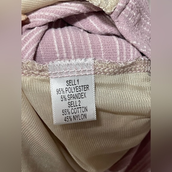 Wonderland by Orange 3/4 Sleeve Shirt With Lace front Purple Cream Stripped - Picture 5 of 5